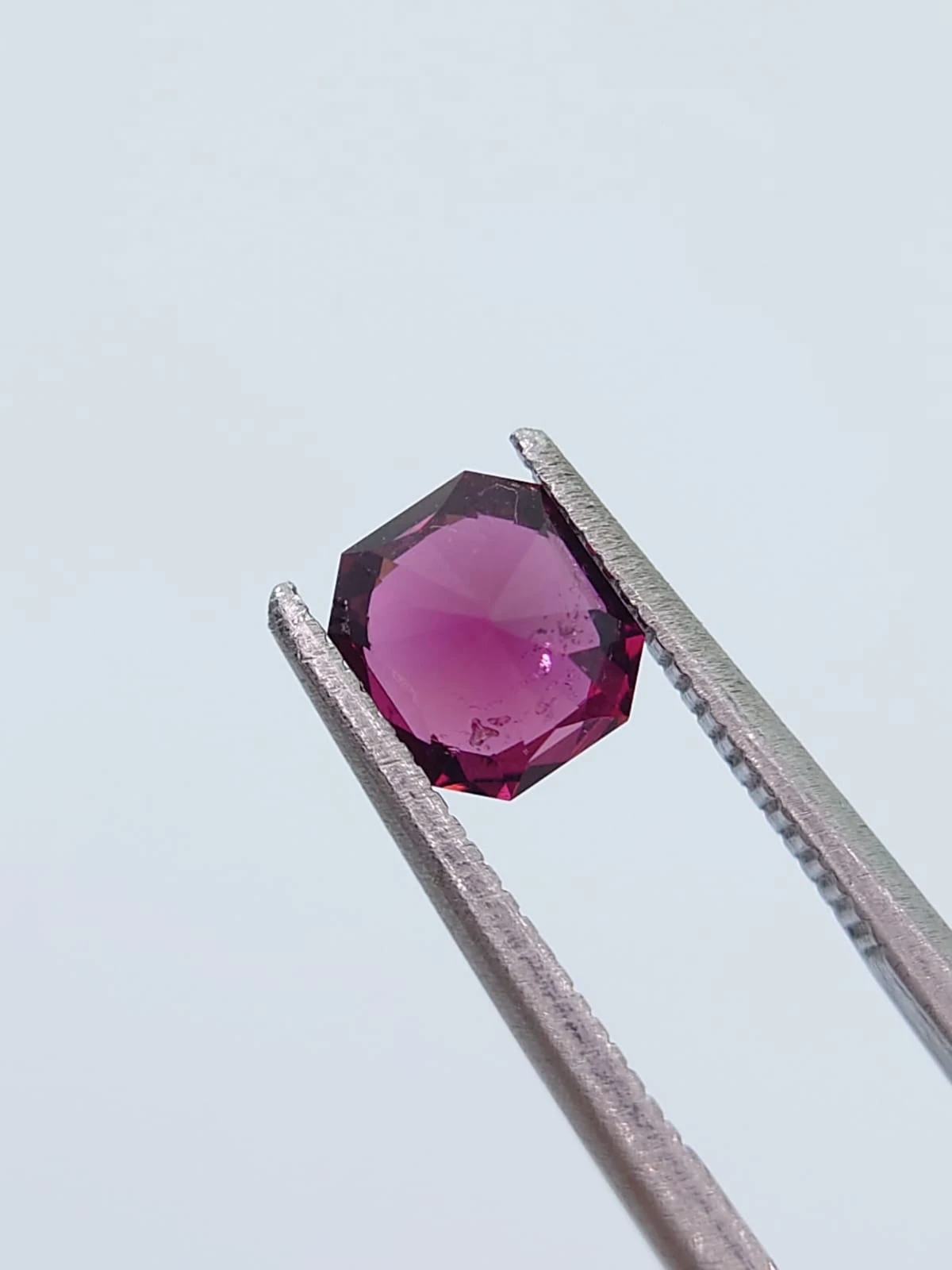 1.24ct Natural Rhodolite Garnet from Tanzania — view 3